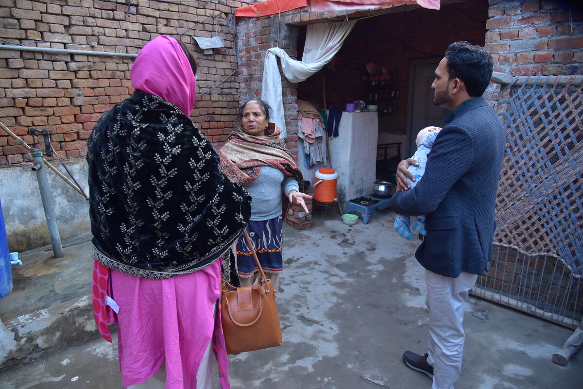 Kingdom Ark team among the Christian community of Jaranwala